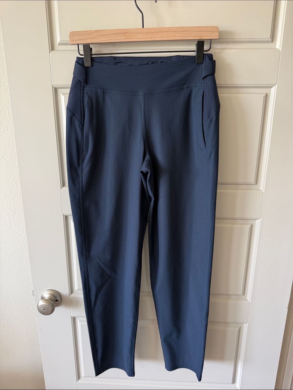 lululemon Navy High-Rise Capri Pants